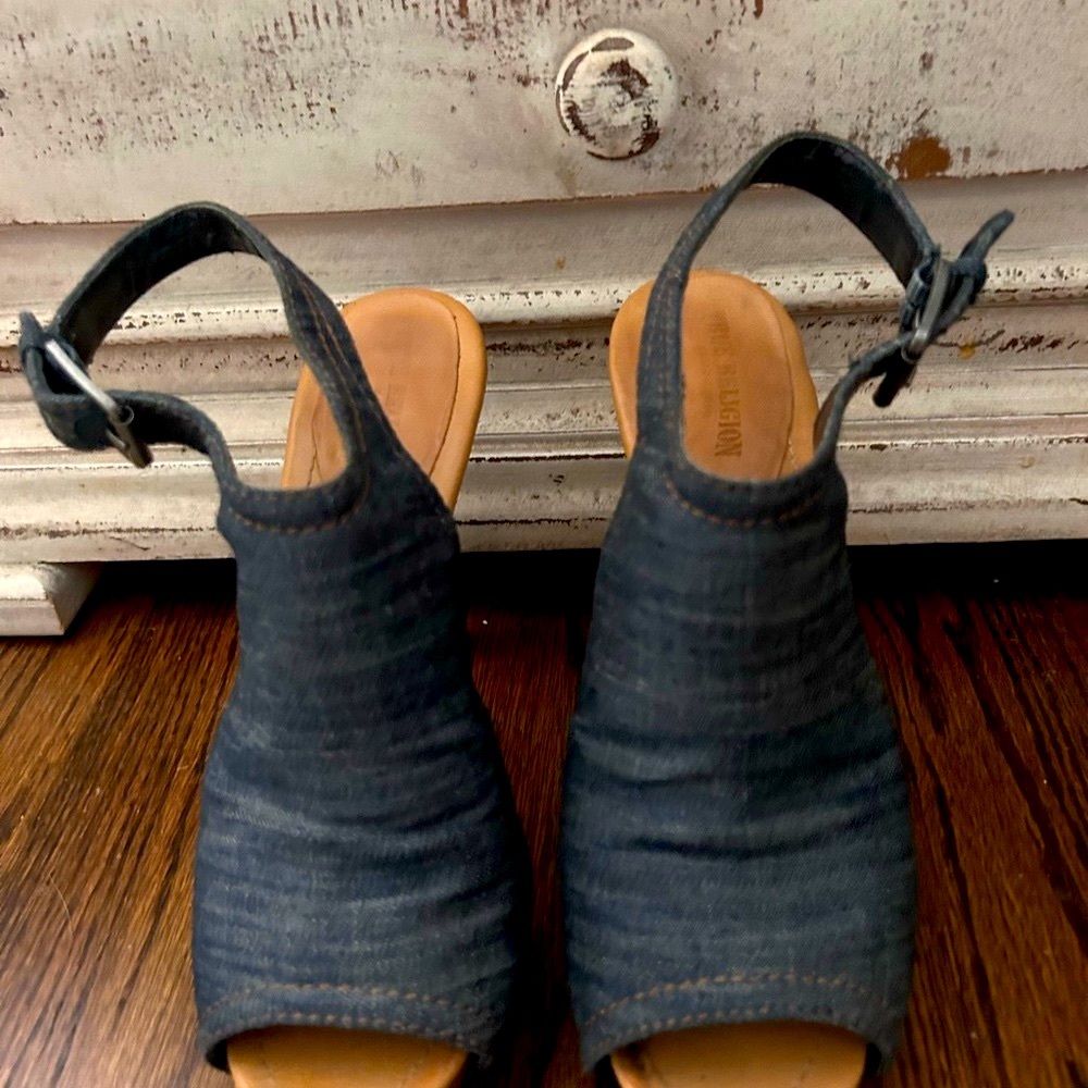True Religion DENIM SANDALS